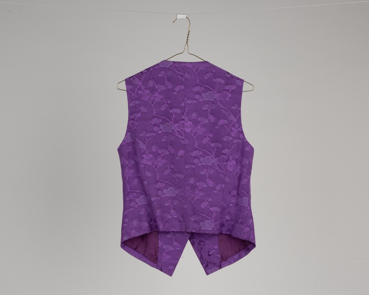 Image: purser vest: China Airlines