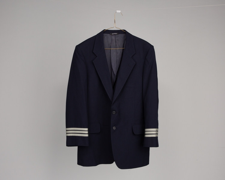 Image: flight officer jacket: American Airlines