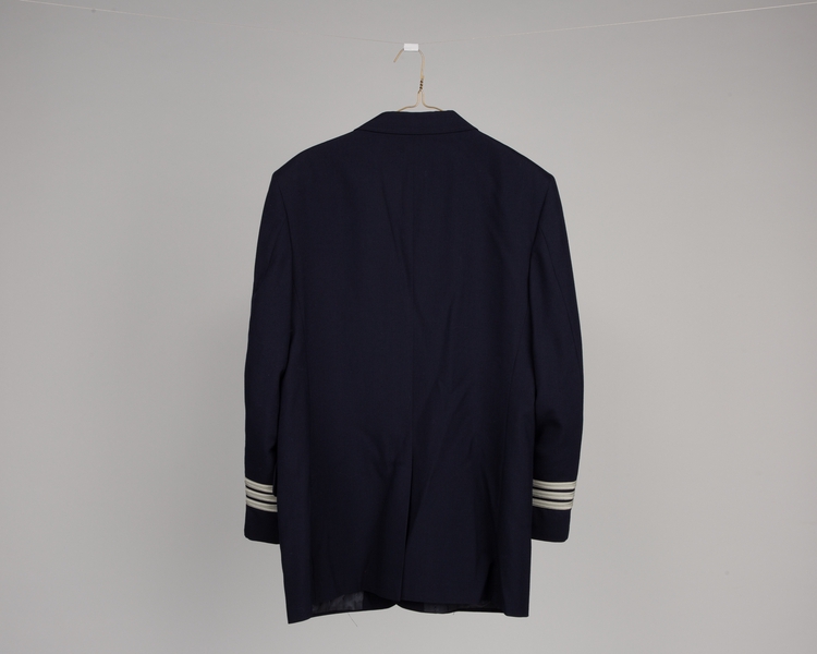 Image: flight officer jacket: American Airlines