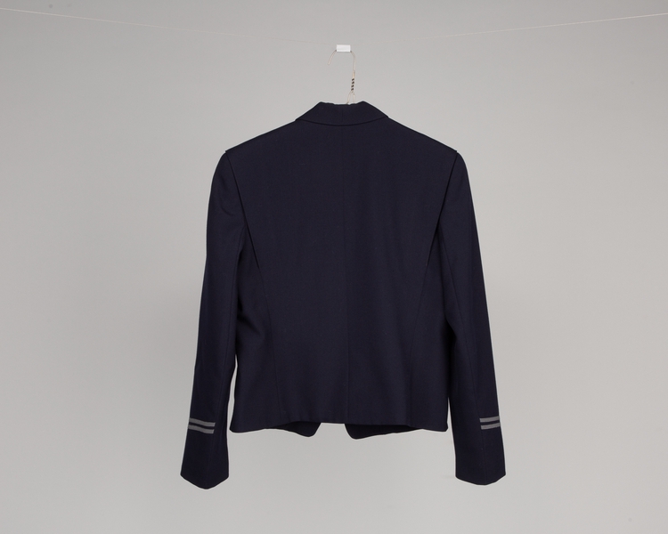 Image: flight attendant serving jacket: United Airlines