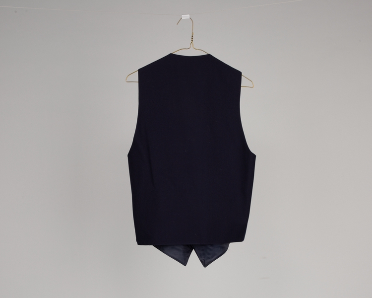 Image: flight attendant vest (male): United Airlines