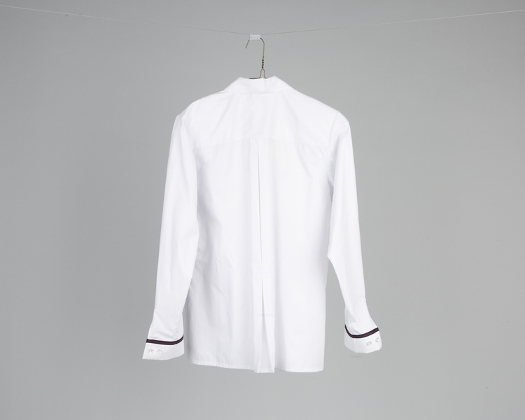 Image: flight attendant blouse: United Airlines