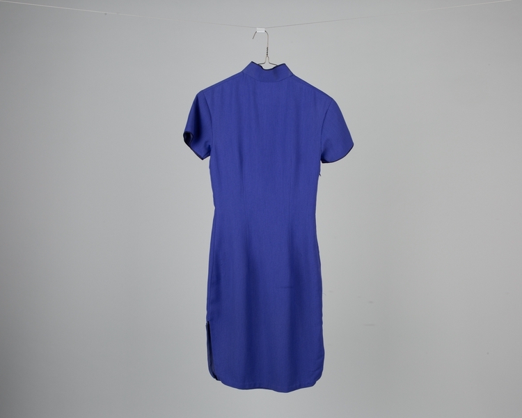 Image: flight attendant dress: China Airlines