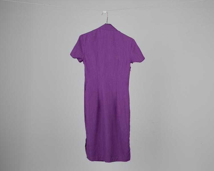 Image: flight attendant dress: China Airlines