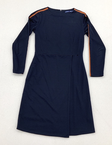 Image: flight attendant dress: JetBlue Airways