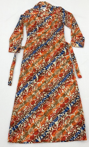 Image: stewardess dress: United Air Lines, Hawai’i service