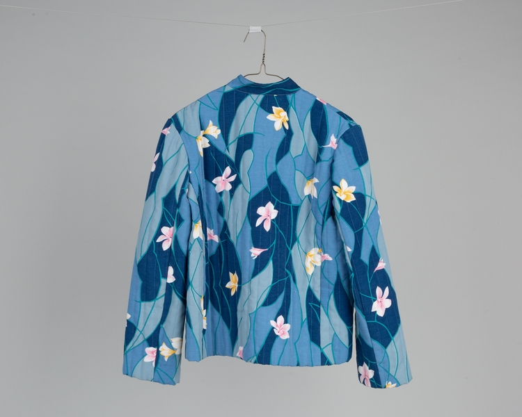 Image: flight attendant jacket: United Airlines, Hawai’i service