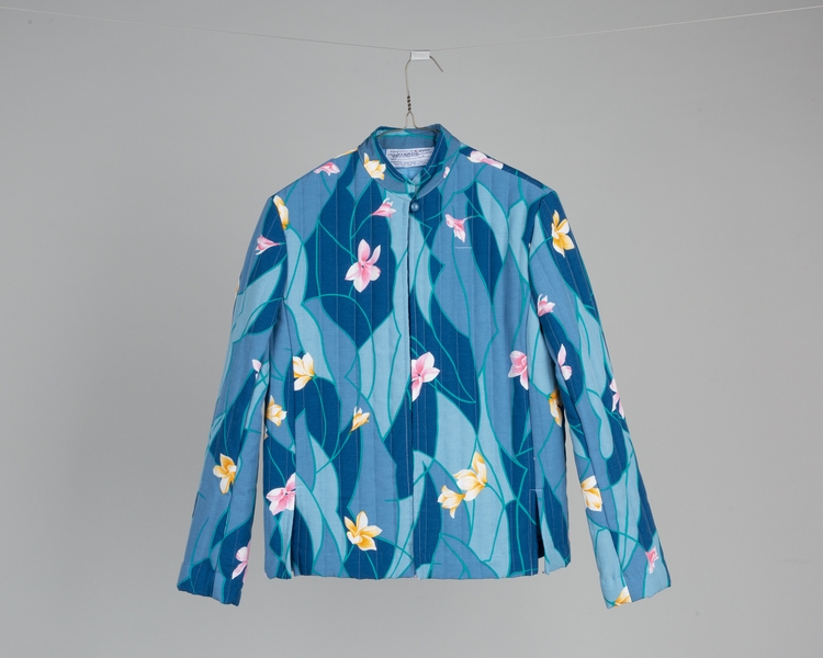 Image: flight attendant jacket: United Airlines, Hawai’i service