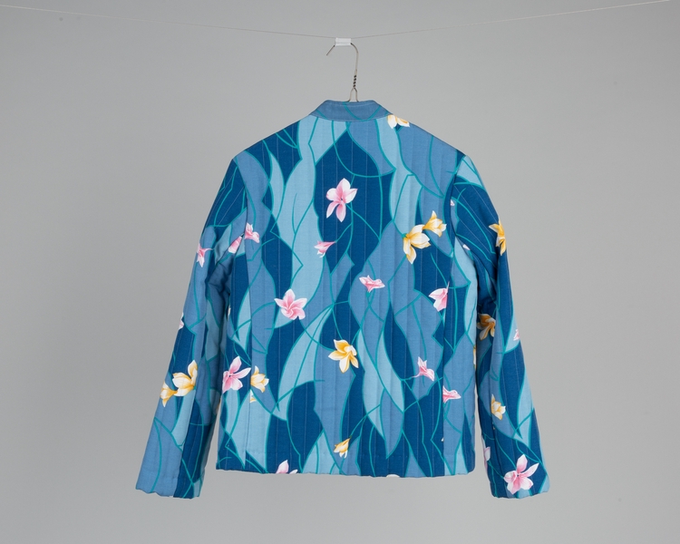 Image: flight attendant jacket: United Airlines, Hawai’i service