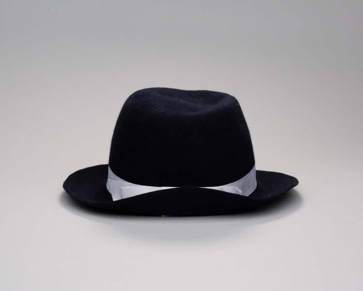 Image: flight attendant hat: South African Airways