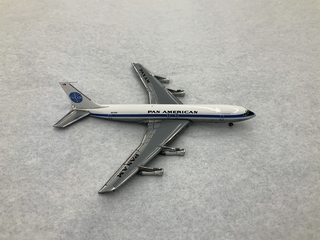 Image: miniature model airplane: Pan American World Airways, Boeing 707