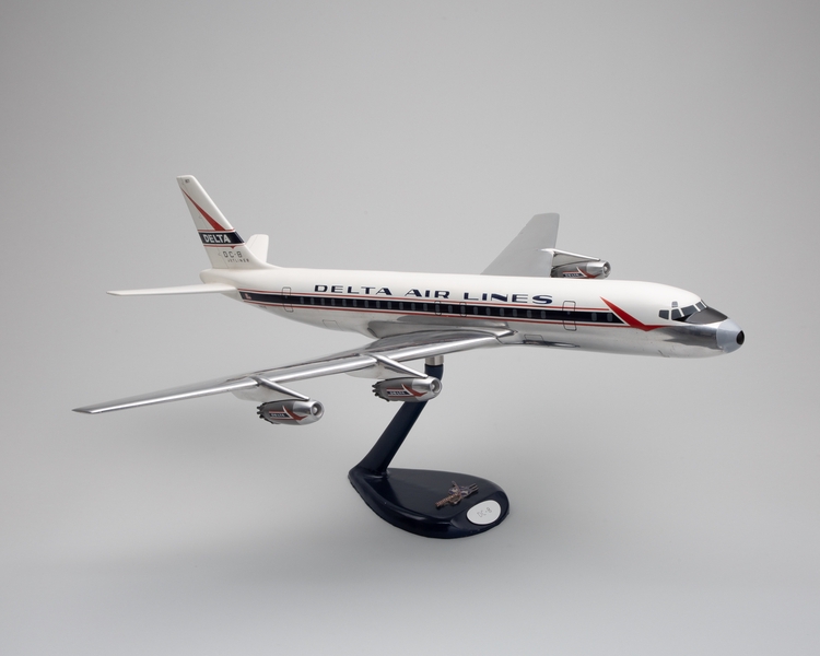Image: model airplane: Delta Air Lines, Douglas DC-8-51