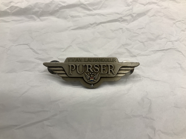 Purser wings/service and name pin: United Airlines, 10-14 years