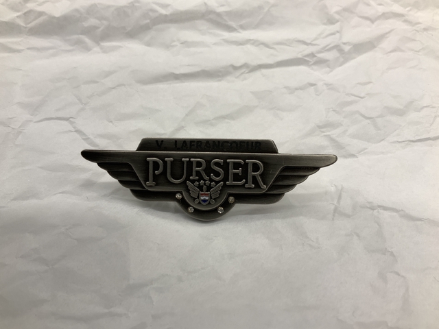 Purser wings/service and name pin:: United Airlines, 25-29 years