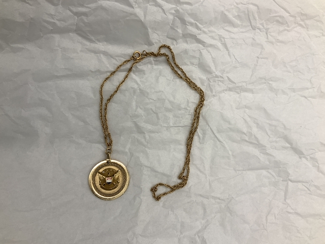 Service pendant/necklace: United Air Lines, [15?] years