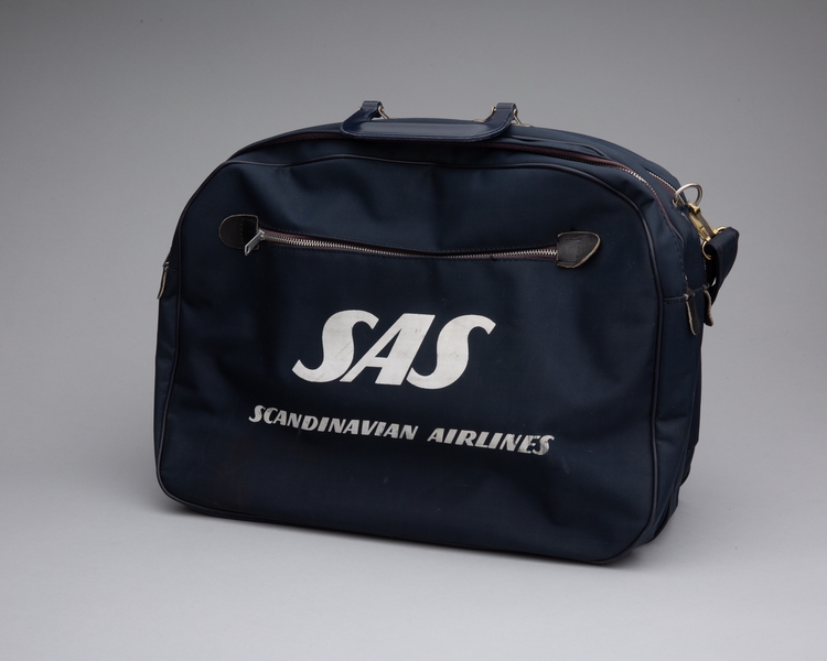 Image: airline bag: SAS (Scandinavian Airlines System)