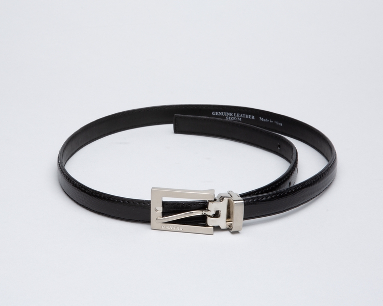 Image: flight attendant belt: Qantas Airways