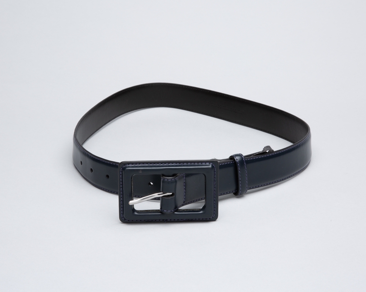 Image: flight attendant belt: JetBlue Airways