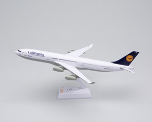 Image: model airplane: Lufthansa German Airlines, Airbus A340-300