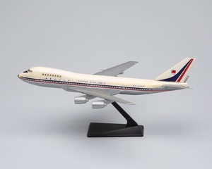 Image: model airplane: China Airlines, Boeing 747-200