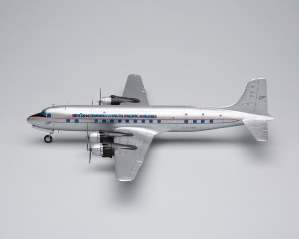 Model airplane: British Commonwealth Pacific Airlines (BCPA), Douglas DC-6
