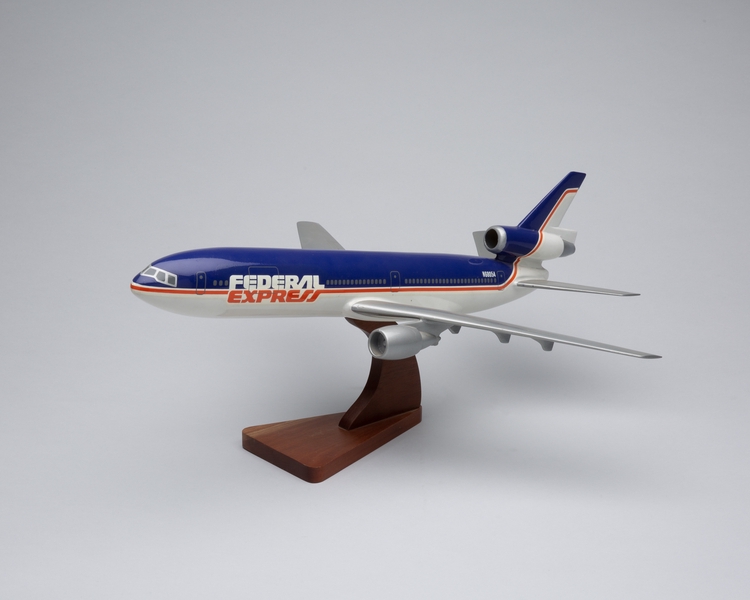 Image: model airplane: Federal Express, McDonnell Douglas DC-10-10