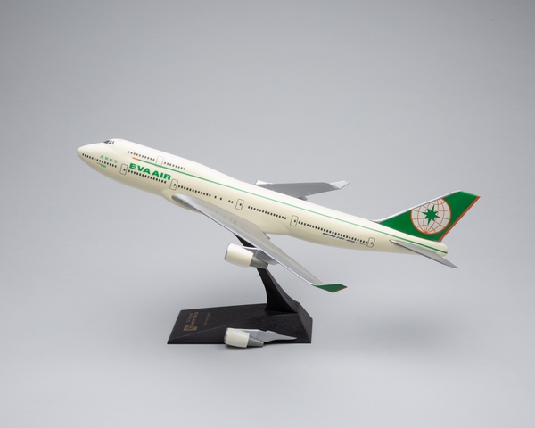 Model airplane: EVA Air, Boeing 747-400
