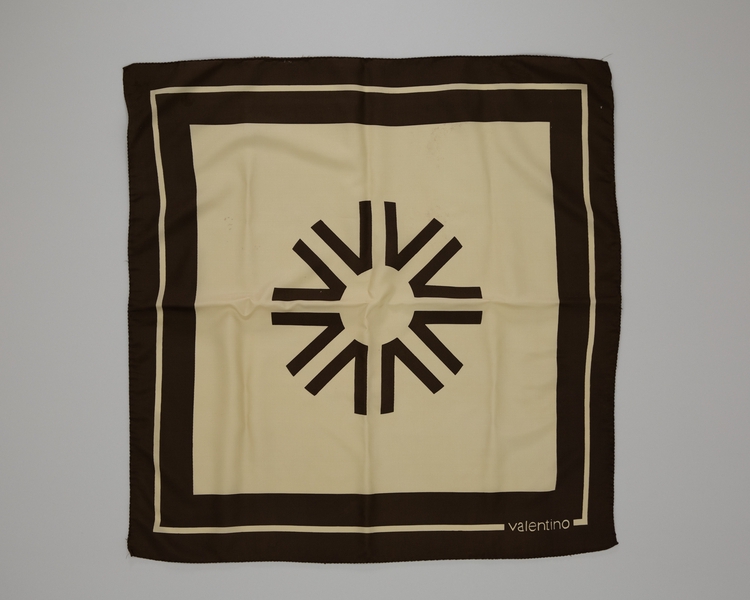 Image: flight attendant scarf: TWA (Trans World Airlines)