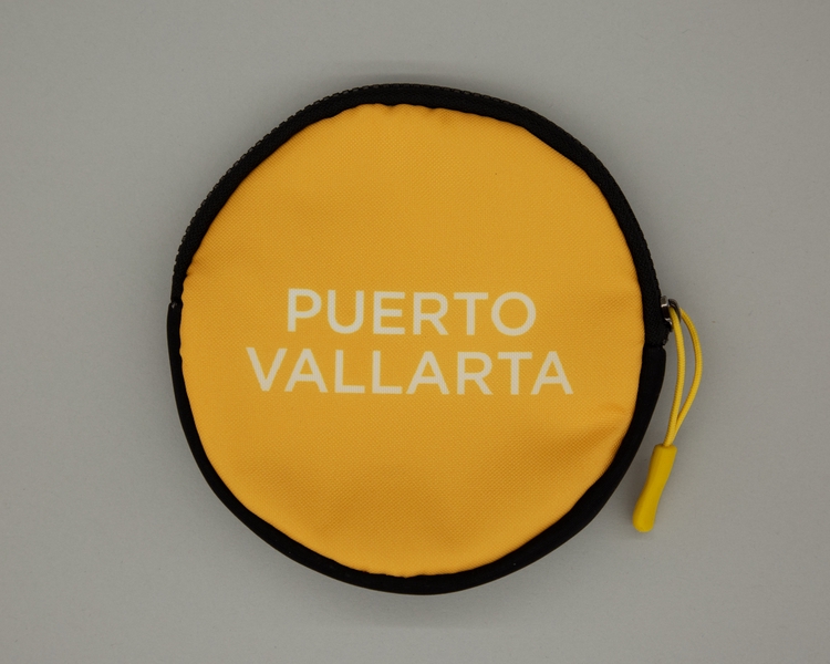Image: amenity kit: Virgin America, first class, Puerto Vallarta