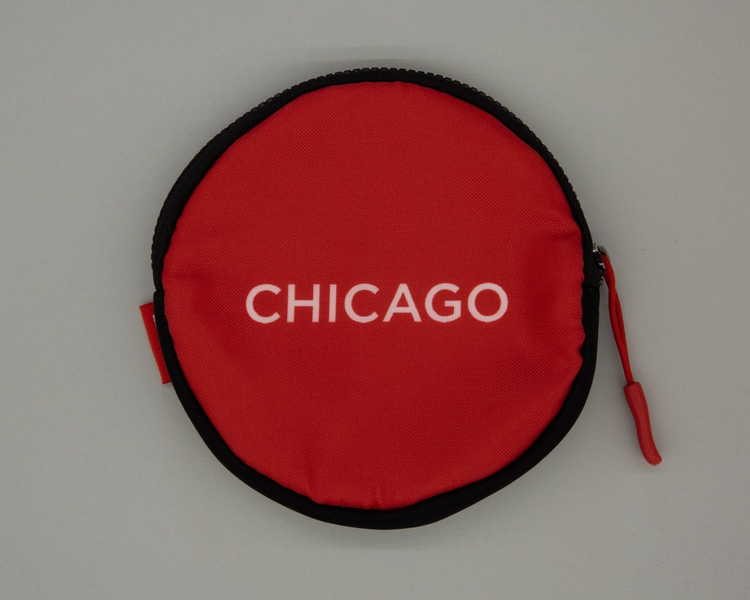 Image: amenity kit: Virgin America, first class, Chicago