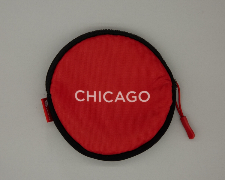 Image: amenity kit: Virgin America, first class, Chicago
