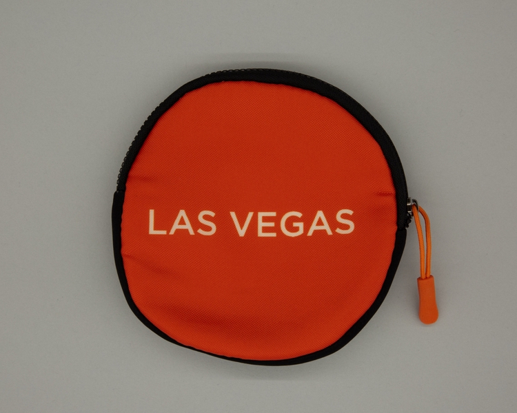 Image: amenity kit: Virgin America, first class, Las Vegas