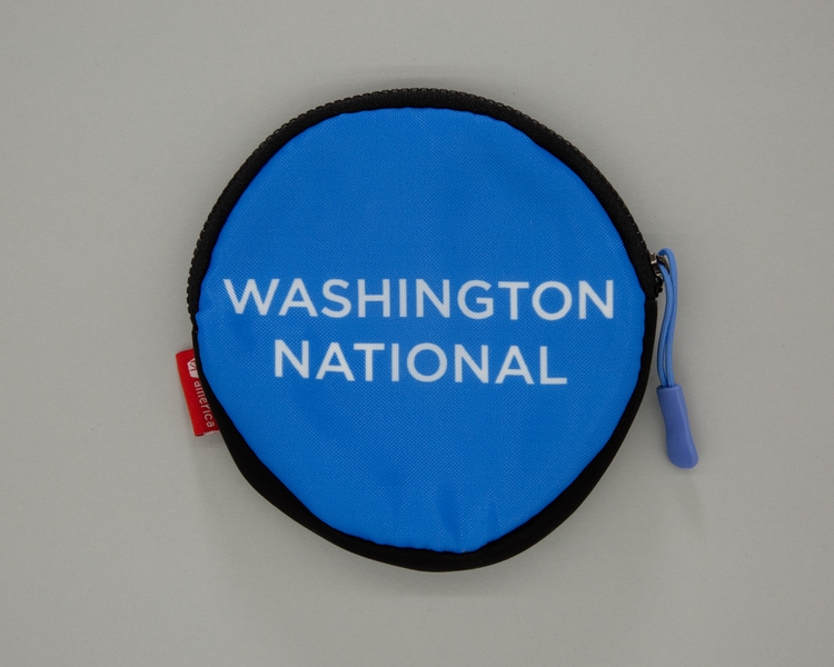 Image: amenity kit: Virgin America, first class, Washington, D.C.