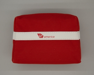 Image: amenity kit: Virgin America, first class