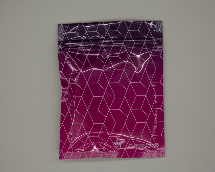 Image: sleep kit: Virgin America