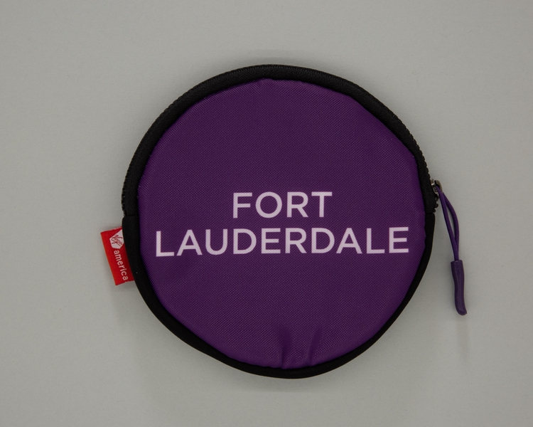 Image: amenity kit: Virgin America, first class, Fort Lauderdale