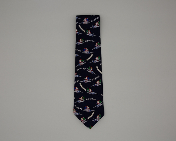 Flight officer necktie: American Airlines, holiday themed