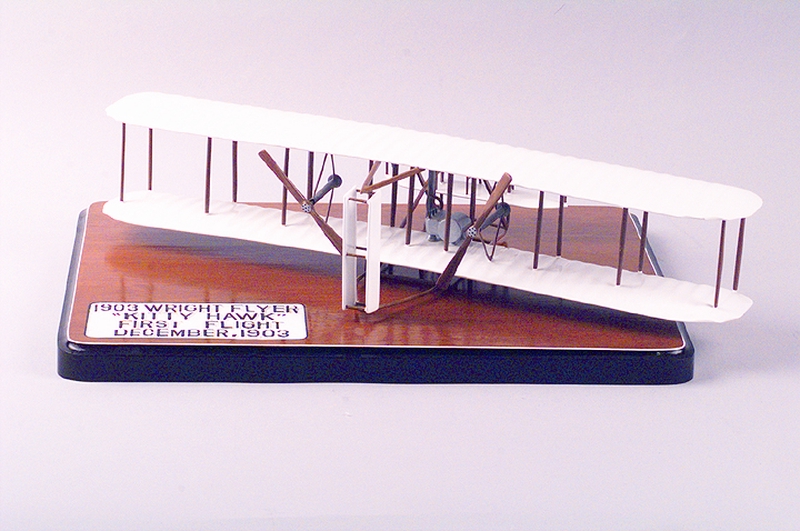 Image: model airplane: Wright brothers flyer, 1903