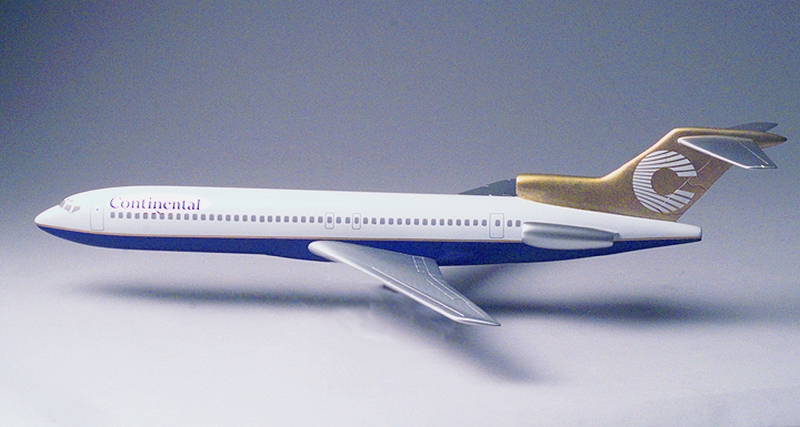Image: model airplane: Continental Airlines, Boeing 727, proposed livery
