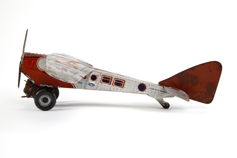 Image: toy airplane: high wing monoplane