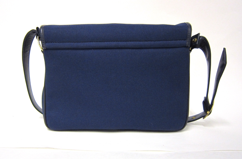 Image: flight attendant handbag: Pan American World Airways