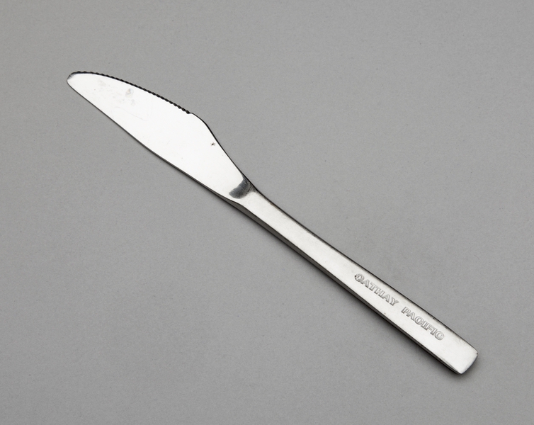 Image: knife: Cathay Pacific Airways