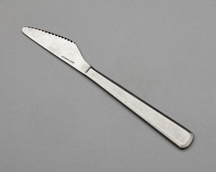 Image: knife: Northwest Airlines
