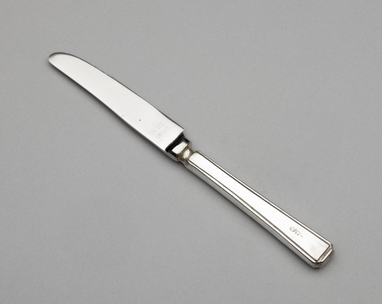 Image: knife: CAT (Civil Air Transport)