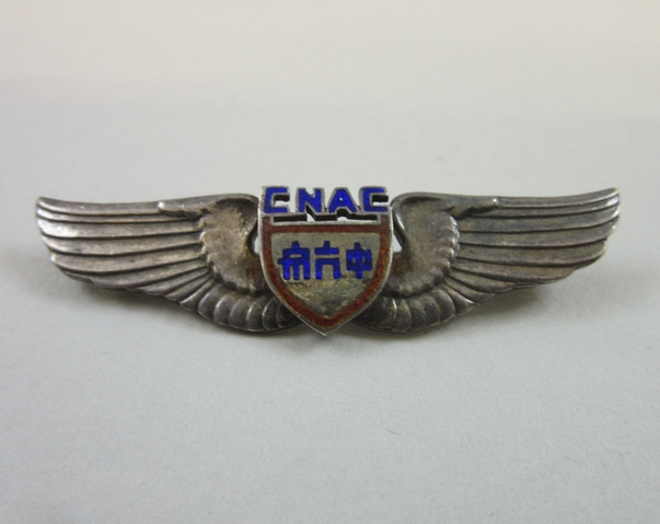 Flight officer pin: CNAC (China National Aviation Corporation)