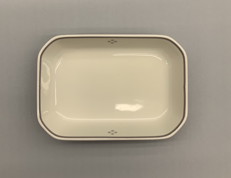 Image: entree dish: Japan Airlines, Seasons class