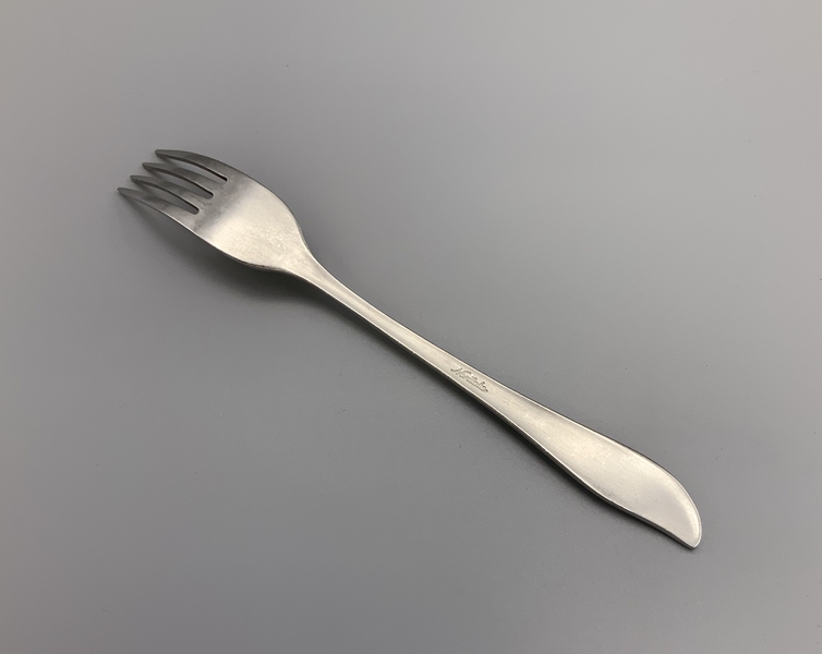 Image: fork: EVA Air, Royal Laurel Class