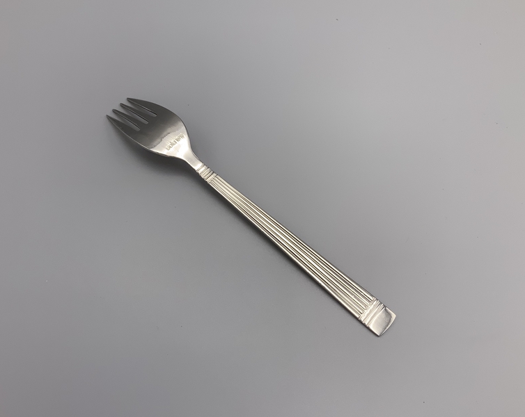 Image: fork: EVA Air, Royal Laurel Class