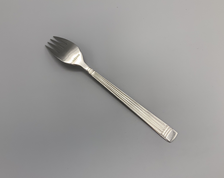 Image: fork: EVA Air, Royal Laurel Class