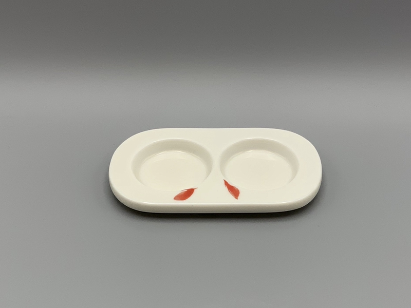 Image: salt and pepper shaker set: China Airlines